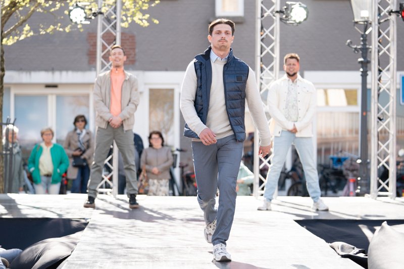 Modeshow 373_.jpg